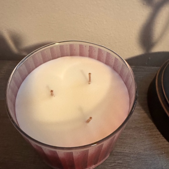 White Barn Raspberry Mimosa Candle - Picture 3 of 5